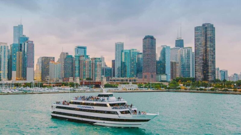 City Cruises Chicago: Lake Michigan Lunch or Dinner Cruise - Key Points
