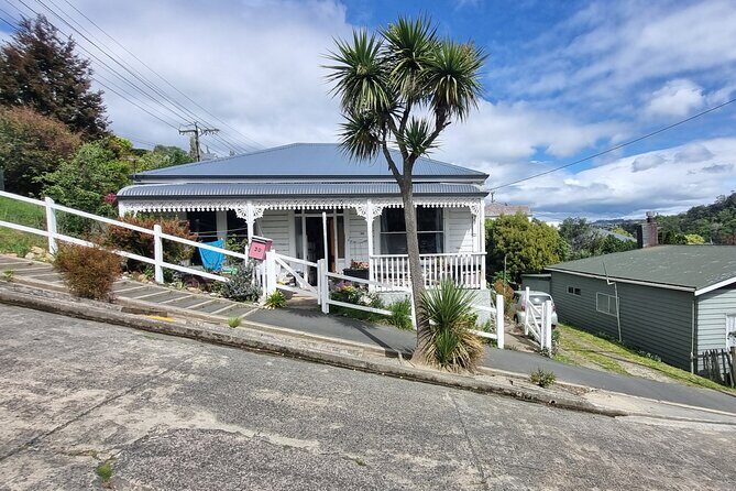 City Highlights, Larnach Castle & Peninsula Views - FAQs