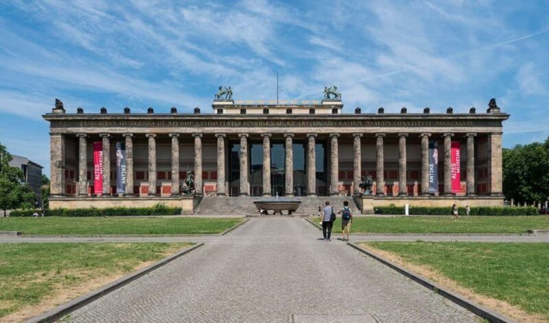 City Sightseeing Berlin: HOHO Bus - All Lines & Icebar - Practical Tips for Your Tour