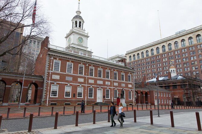 City Sightseeing Walking Tour  Founding Fathers and Mothers - Key Points