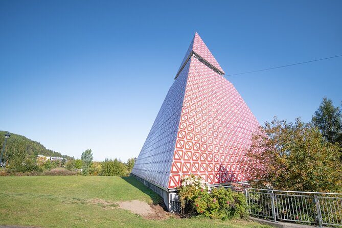 City tour and hiking to the Canyon and Waterfall in the Park - Who Will Love This Tour?