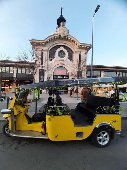 City tour, old downtown sightseeing in Lisbon, - A Closer Look at the Tour: What to Expect