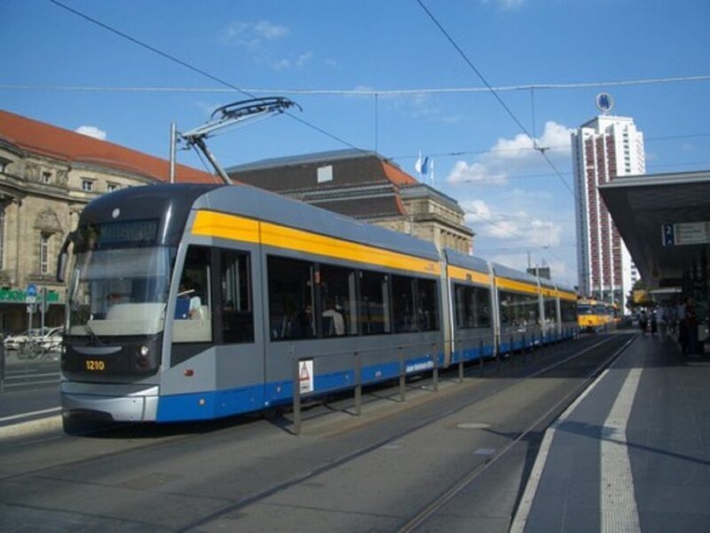 City tour on foot, by S-Bahn and tram - FAQ