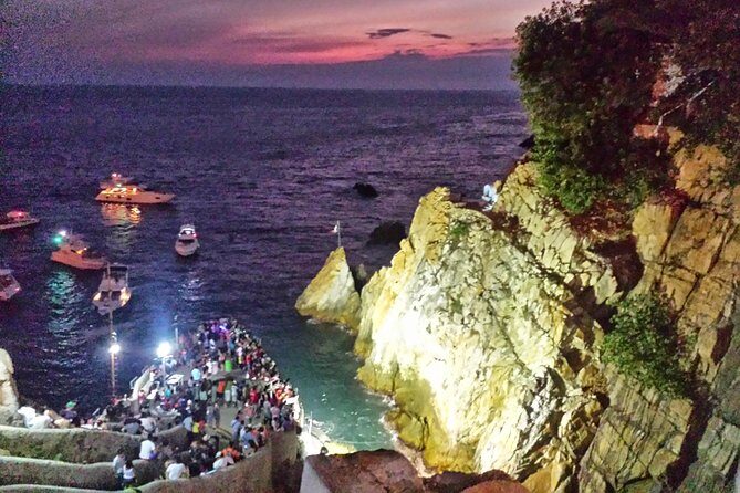 City Tour & Sunset High Cliff Divers by Night w/Different Choices - Is It Worth It?
