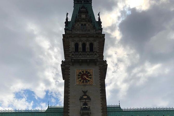 Citybeering - Walk with funny and interesting stories while having local beers - The Practical Side