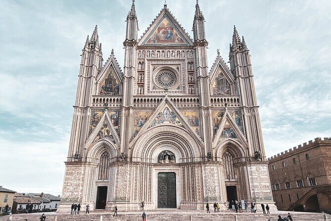 Civita di Bagnoregio and Orvieto - Private Day trip from Rome - FAQ