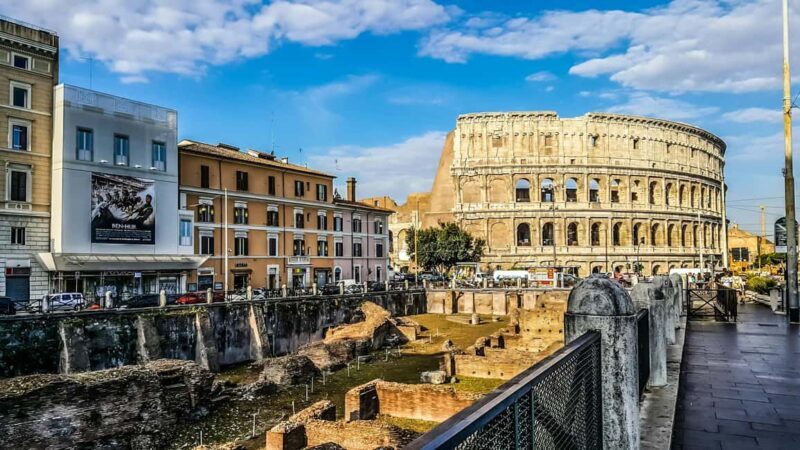 Civitavecchia Full-Day Rome Highlights With Tour Leader - Group Size and Atmosphere