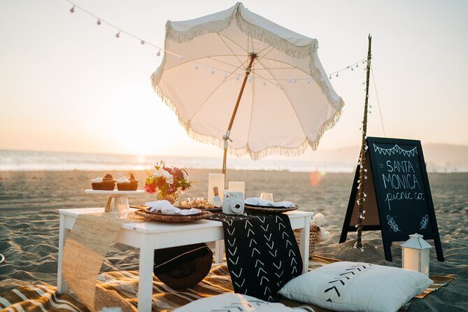 Classic Beach Picnic in Santa Monica - The Experience’s Highlights