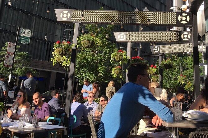 Classic Chicago Food Lovers Tour in River North - The Bottom Line