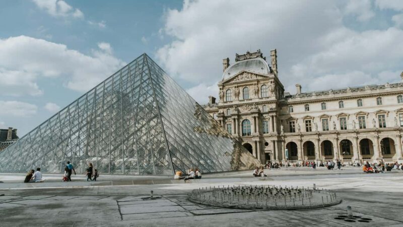 Classic Paris: Discover the Must-Sees in 3 Hours on Foot - Key Points