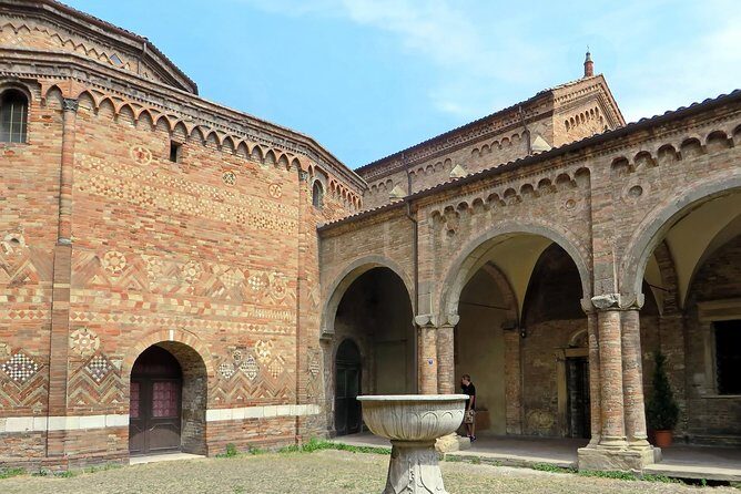 Classic Private Walking Tour Bologna - The Practical Side: Duration, Price, and Accessibility