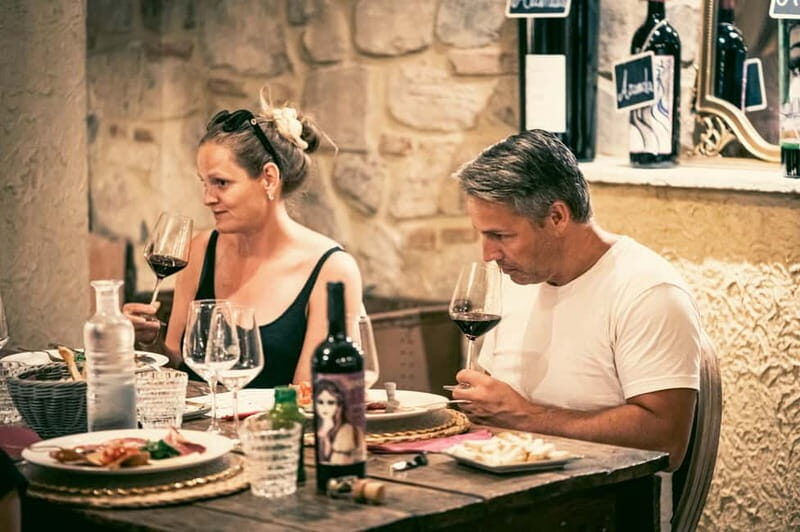 Classic: Vineyard Golf Cart Tour & Wine Tasting and Lunch - Key Points