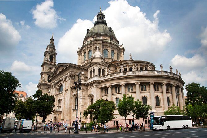 Classic Walk in Budapest Historical Center - St. Stephen’s Basilica – Budapest’s Architectural Gem