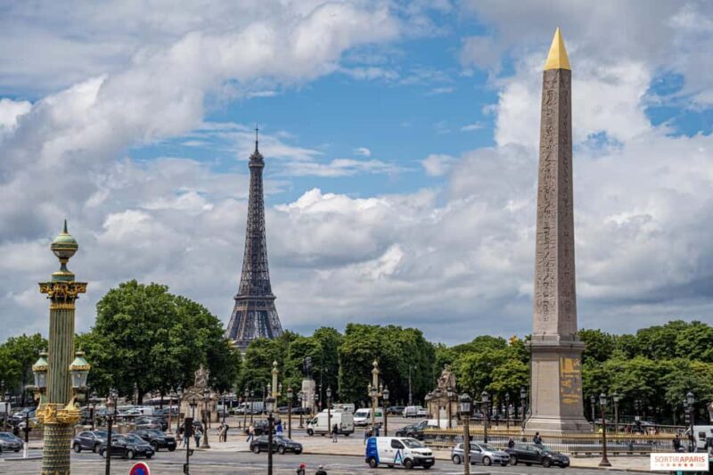 Classical and Monumental Paris Tour along the Seine River - A Walk Through Paris’s Landmarks and Stories