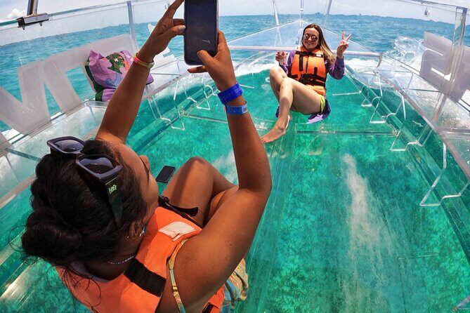 Clear Boat Ride at Isla Mujeres - Key Points