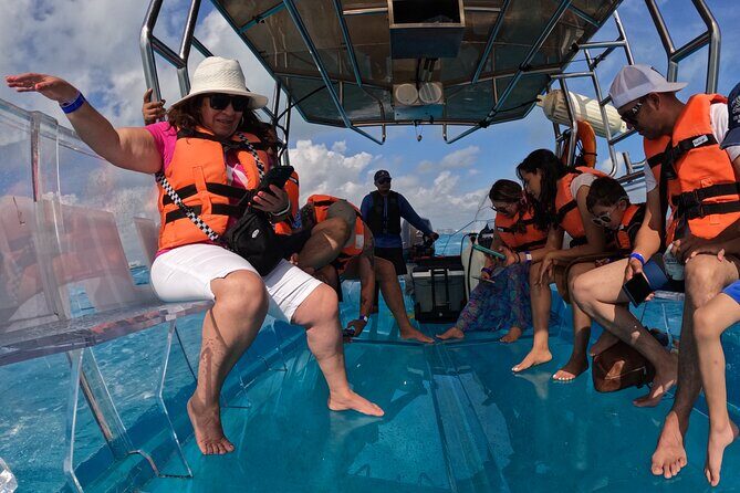 Clear Boat tour in Cancun, 1:30 hours perfect for pictures! - Who Will Enjoy This Tour?