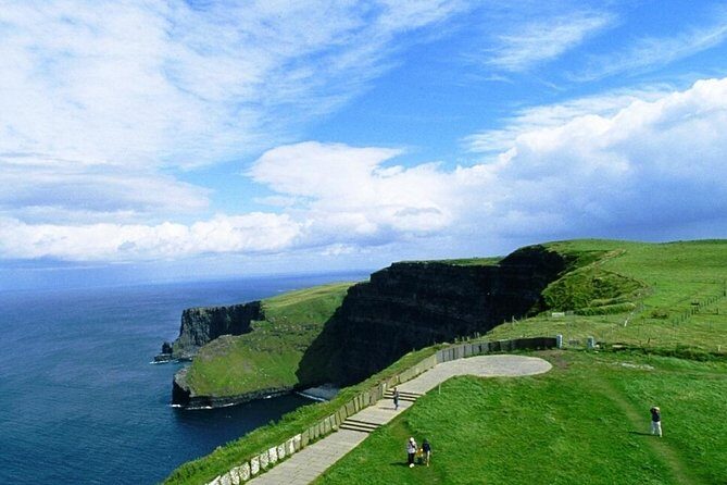 Cliffs of Moher, Aran Island & Burren tour from Galway. Guided. - The Experience in Detail