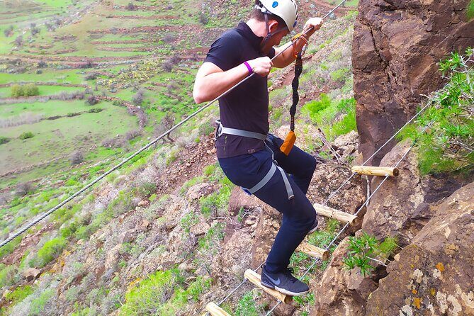 Climbing + Zipline + Via Ferrata + Cave. Adventure route in Gran Canaria - FAQ