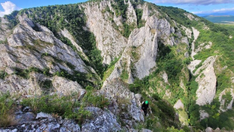 Cluj Napoca: Climbing or Hiking Experience in Turda Canion - Scenic Descent and Return