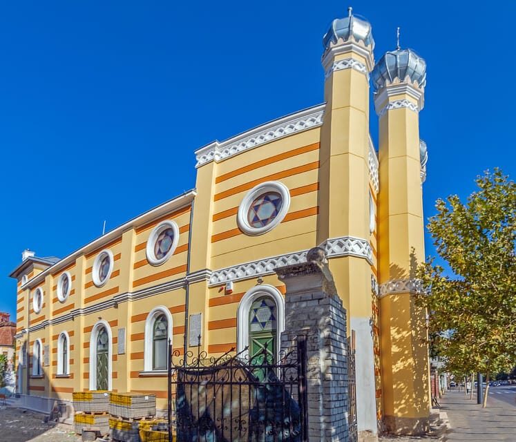Cluj-Napoca: Jewish Heritage Walking Tour - Visiting the Synagogues and Jewish Museum