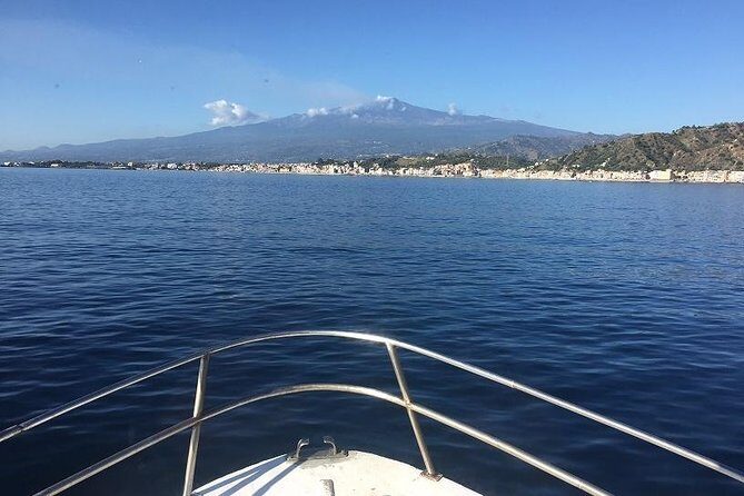 Coast to Coast from Taormina -2 HOURS MINI- CRUISE ISOLABELLA - Who Would Enjoy This?