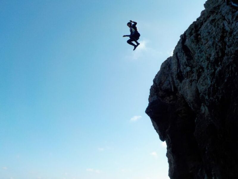 Coasteering Algarve: Cliff Jump, Swim & Climb in Sagres - What Is Coasteering in Sagres?