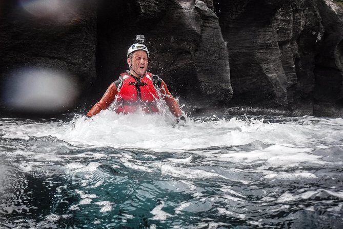 Coasteering in Caloura (Sao Miguel - Azores) - Key Points