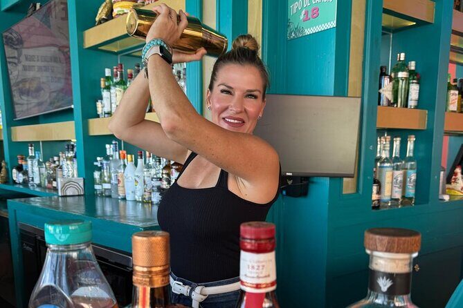 Cocktail Making in Cozumel Mexico - Why This Cozumel Cocktail & Guacamole Tour Stands Out