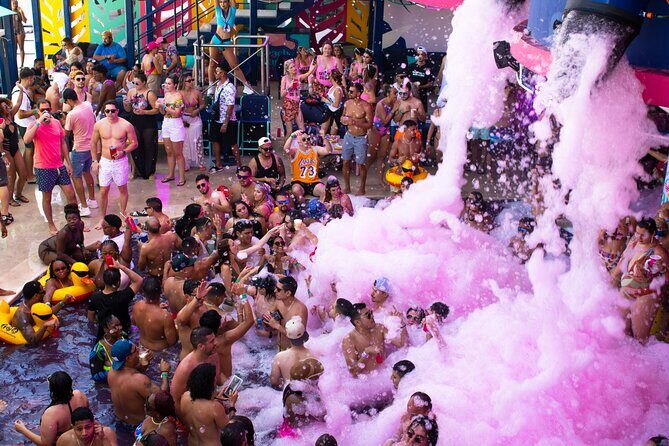 Coco Bongo Beach Club Day Party Premium Pass - What is the Coco Bongo Beach Club Day Party?