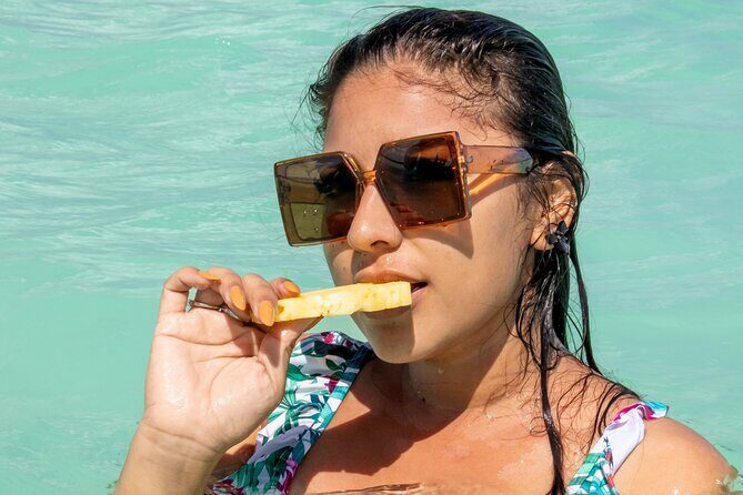 Collective tour of the Rapids of Bacalar in Pontoon - Exploring Bacalar’s Waterways: What You Can Expect