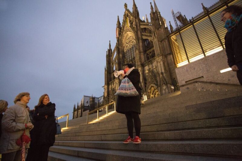 Cologne: 1.5-Hour Comedy Bus Tour - FAQ