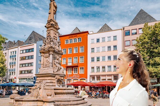 Cologne: City Walk with Audio Guide in 7 Languages on your Phone - Key Points