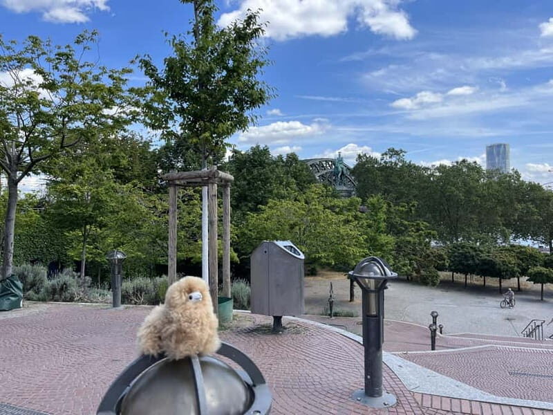 Cologne & Düsseldorf: Chocolate and Beer Private Guided Tour - Exploring the Sweet Side at the Lindt Chocolate Museum