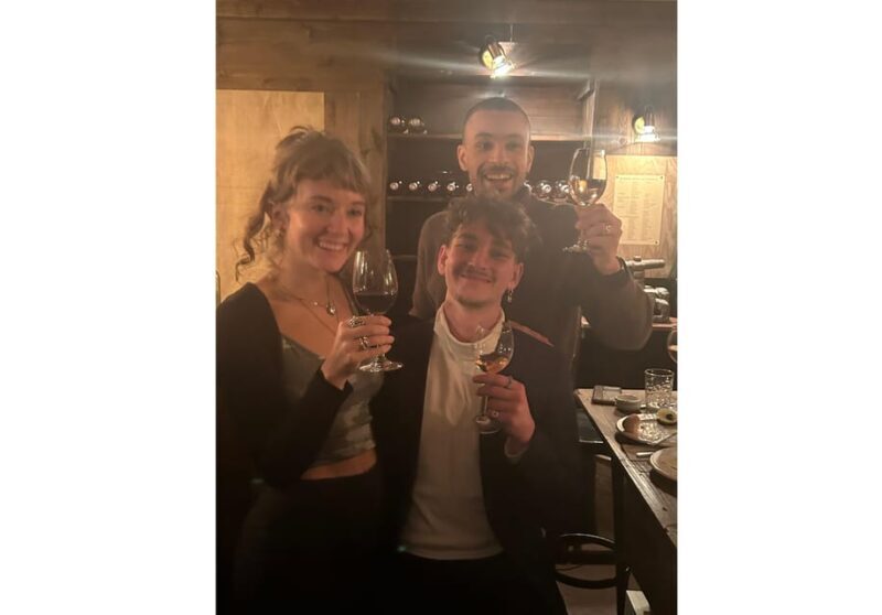 Cologne-Nippes: Gourmet wine tasting with cheese platter - Who is this experience best suited for?