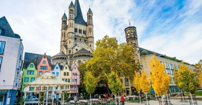 Cologne: Old Town Highlights Private Walking Tour - Key Points