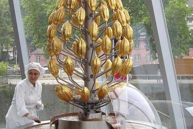 Cologne Private Roundtrip transfer incl. chocolate museum tickets - What Travelers Say