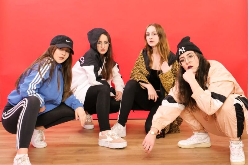 Cologne: Selfiewerke Selfie Foto Studio - FAQs