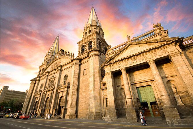 Colonial Treasures: San Miguel de Allende, Guanajuato, Zacatecas and Guadalajara - An In-Depth Look at the 10-Day Mexico Colonial Tour