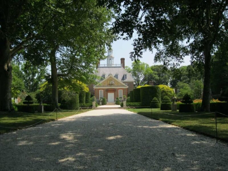 Colonial Williamsburg Wander: A Private Journey Through Time - The Balance of Experience and Practicality