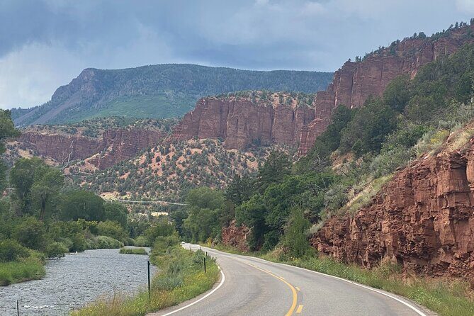 Colorado Rockies 1 Day E-Bike Tour - Unwinding at the Brewery