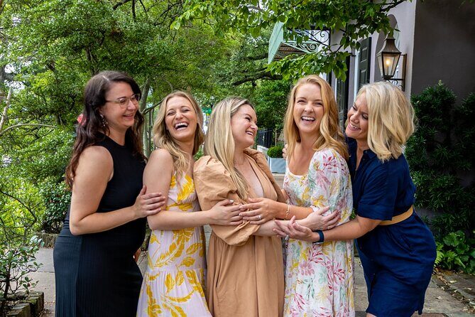 Colors of Charleston Walking Tour and Photoshoot Experience - The Sum Up