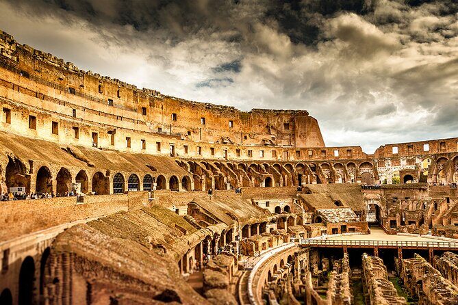 Colosseum and Palatine Hill: Unveil Romes Ancient Spectacles - A Walk Through Rome’s Most Famous Ruins