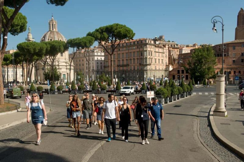 Colosseum & Forum Small-Group Guided Tour (English/Spanish) - A Walk Through Ancient Rome: What to Expect