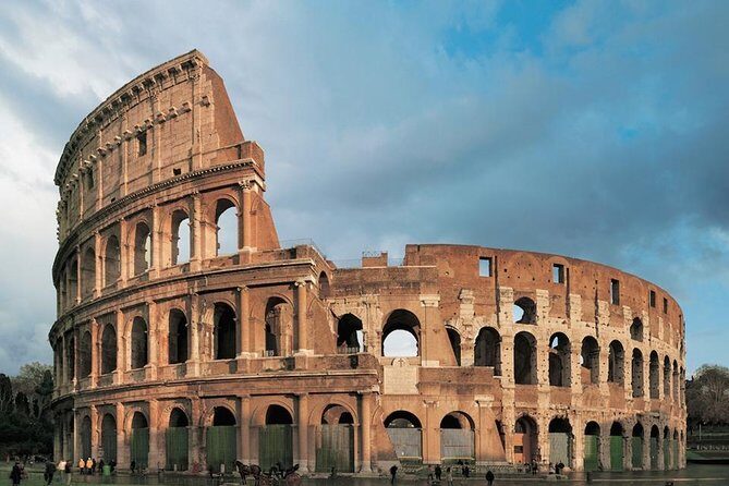 Colosseum Guided Tour with Roman Forum and Palatine Hill Entrance - Exploring Rome’s Ancient Wonders: A Guide to the Colosseum, Roman Forum, and Palatine Hill Tour