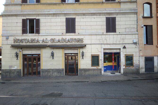 Colosseum, Roman Forum and Trajan's column - What You Can Expect from This Tour