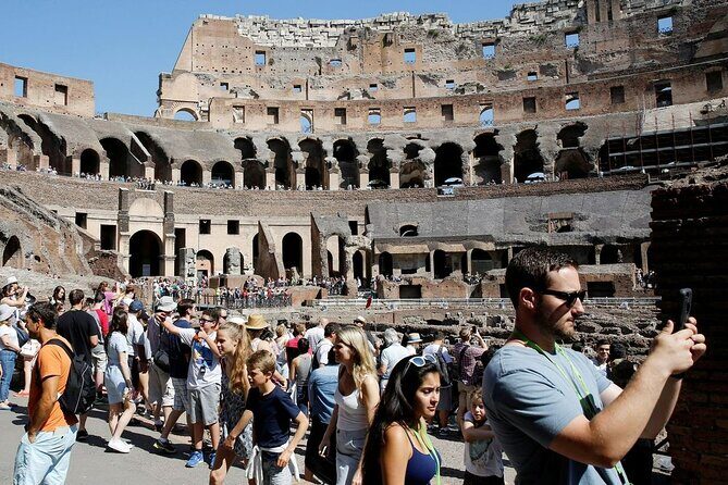 Colosseum with Arena & Roman Forum Guided Tour - The Experience of Visiting the Colosseum