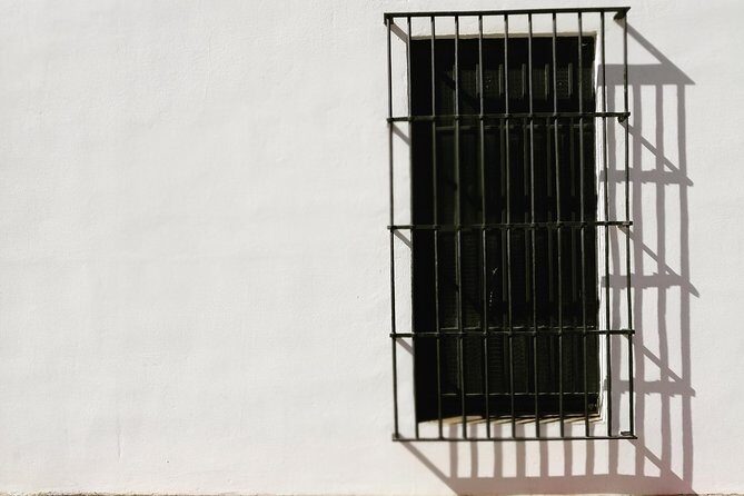 Columbian Places, behind the steps of Christopher Columbus - Key Points