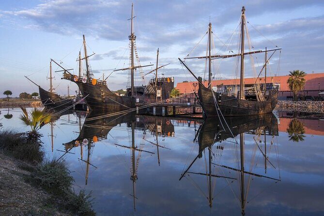 Columbian Places, behind the steps of Christopher Columbus - FAQ