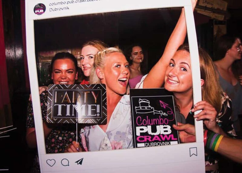 Columbo Pub Crawl Dubrovnik - The Group and Atmosphere