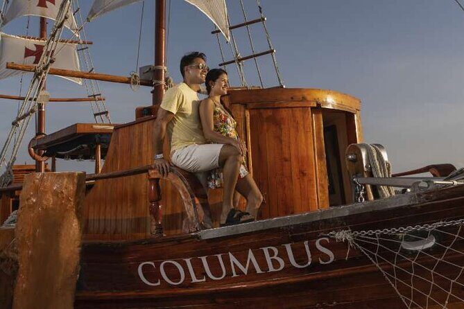 Columbus boat for couples - Key Points